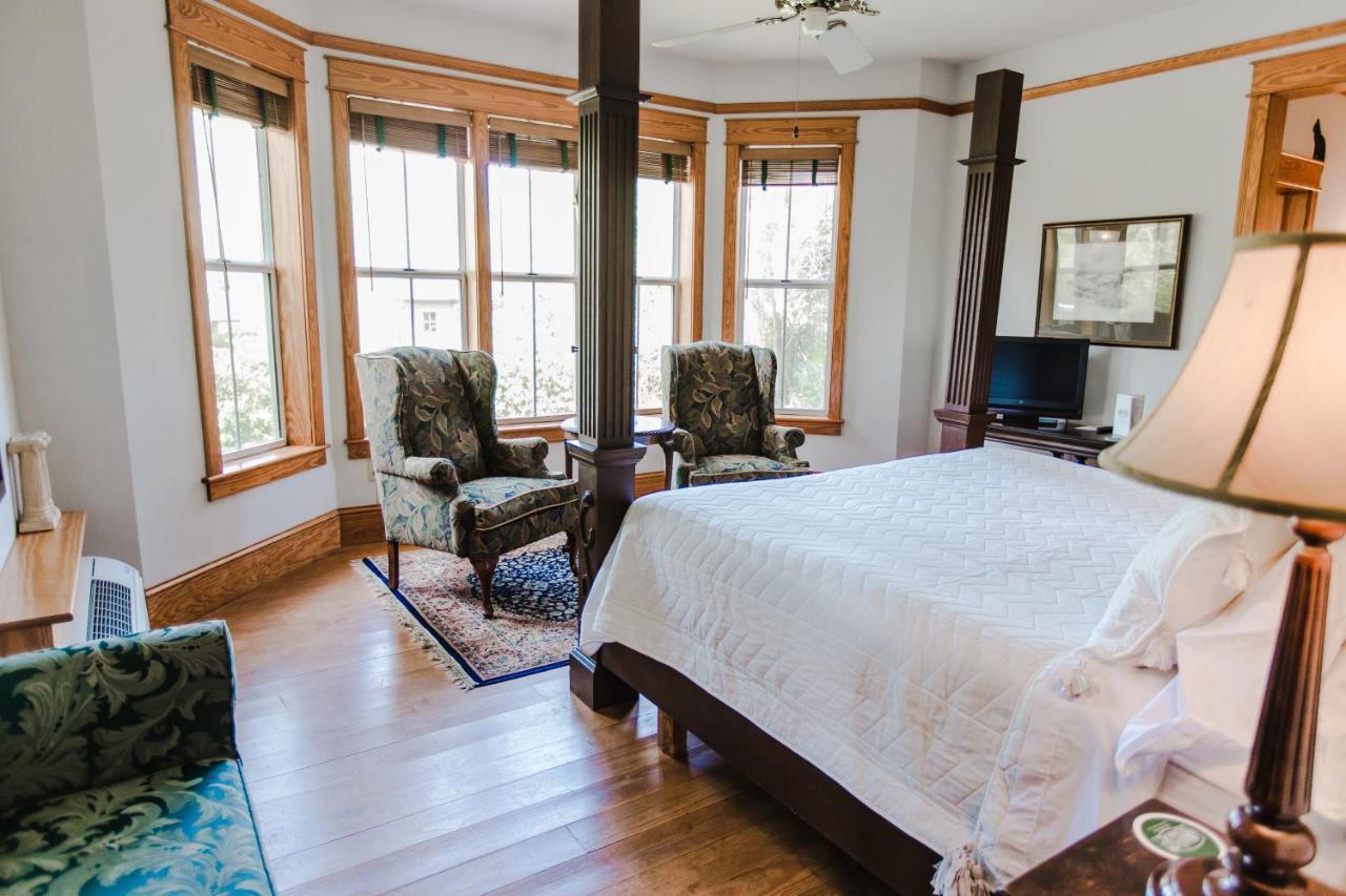 Roanoke Island Inn Мантео Номер фото