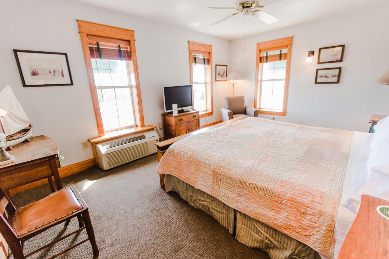 Roanoke Island Inn Мантео Номер фото