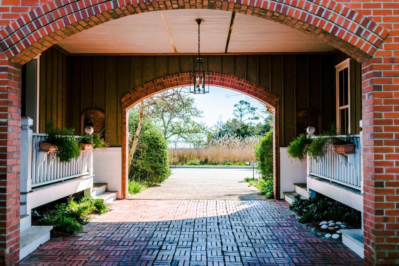 Roanoke Island Inn Мантео Экстерьер фото